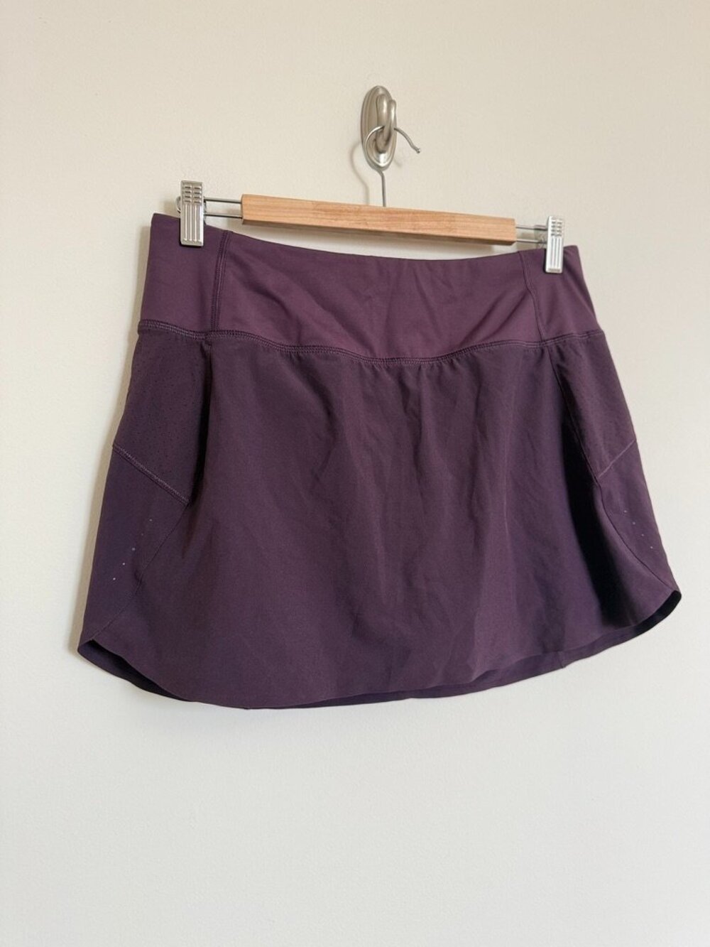 Athleta Run With It Purple Skort Medium Tennis Golf Running Athleisure Skirt - Picture 4 of 8